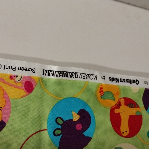Robert Kaufman 1.5 Yds Multicolor Zoo Animals Kid's Quilting Fabric Amy Schimler - Picture 3 of 7